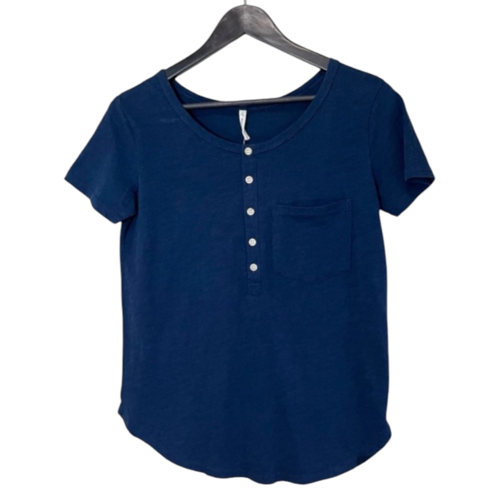 NWT Lifetime 100% Cotton Button Pocket T-Shirt - Size XS